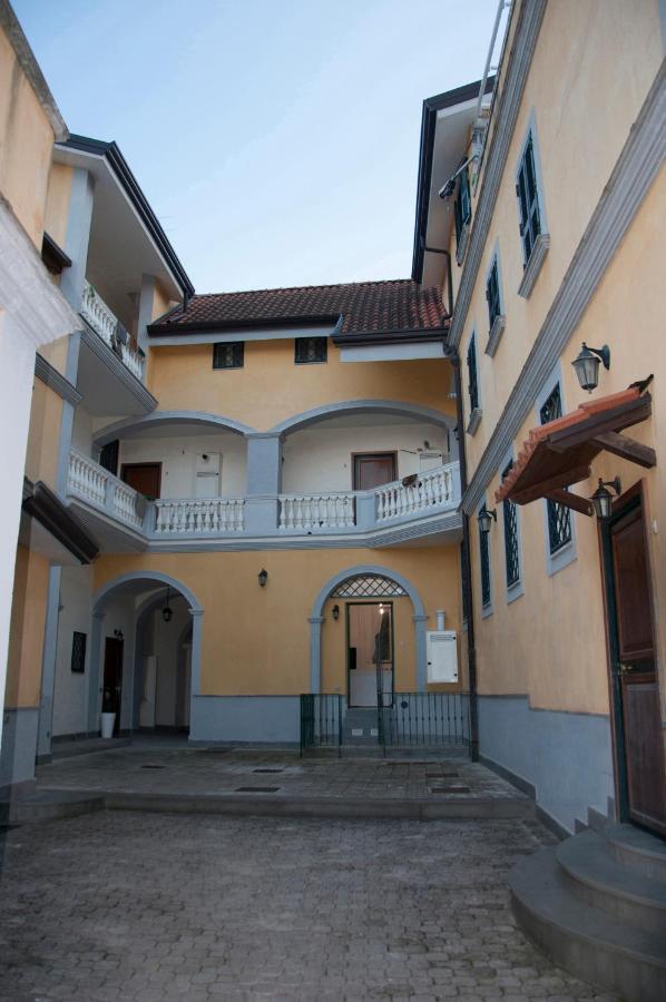 Apartamento Cerasella House Castellammare di Stabia Exterior foto